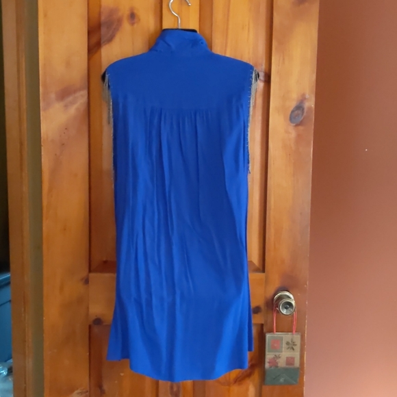 Ladies sleeveless, shoulder chain fringe top - Picture 4 of 7